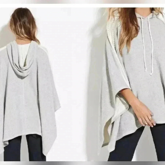 New with Tags! Poncho Rag NYC with Hood One Size - Picture 1 of 4